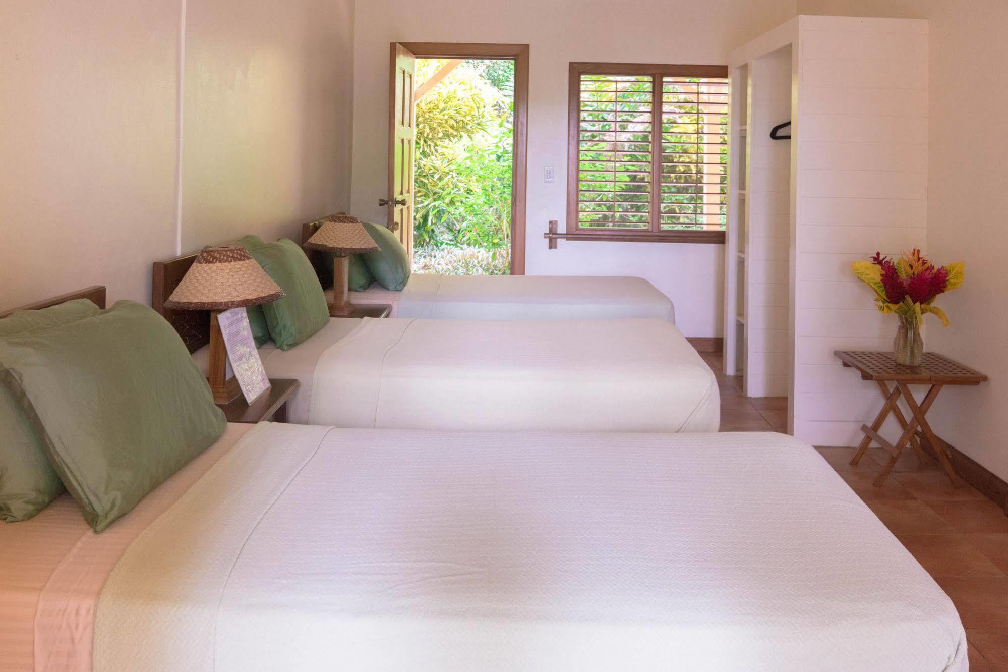 Bluff Beach Retreat Бокас-дель-Торо Экстерьер фото